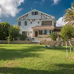 Villa Joy Protarász