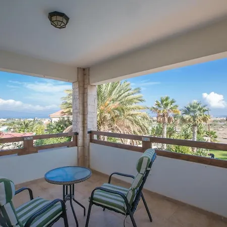 Joy Πρωταράς